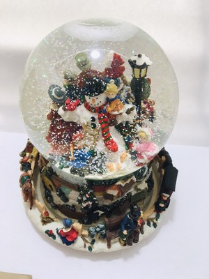 kirkland musical waterglobe