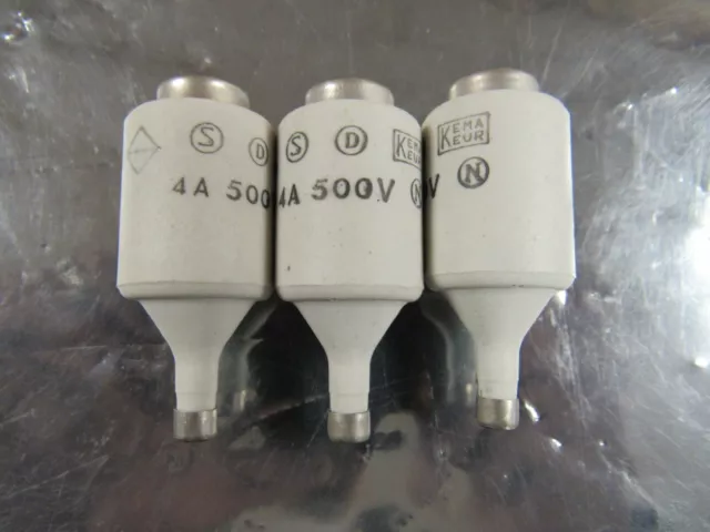 Kema Keur Ceramic Bottle Fuse 4A 500V(Lot Of 3) **Nnb**