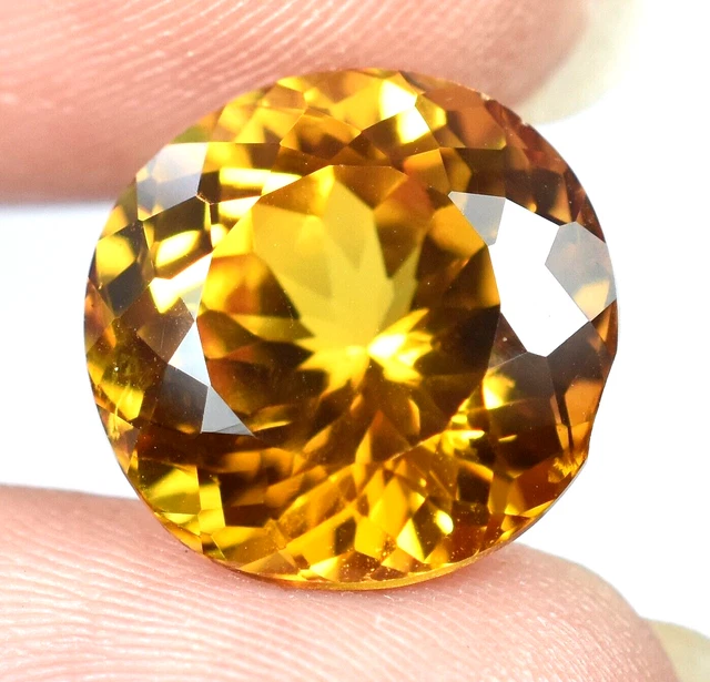 Saphir jaune . IF-VVS1. Rond. ( vendu à l'unité ). Ceylan