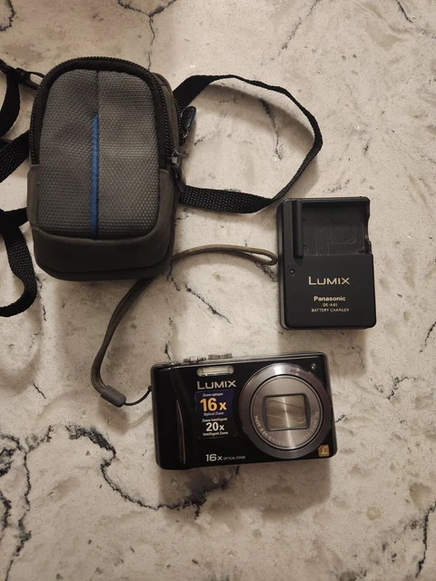 Panasonic LUMIX DMC-ZS8 Digital Camera With Charger And Case