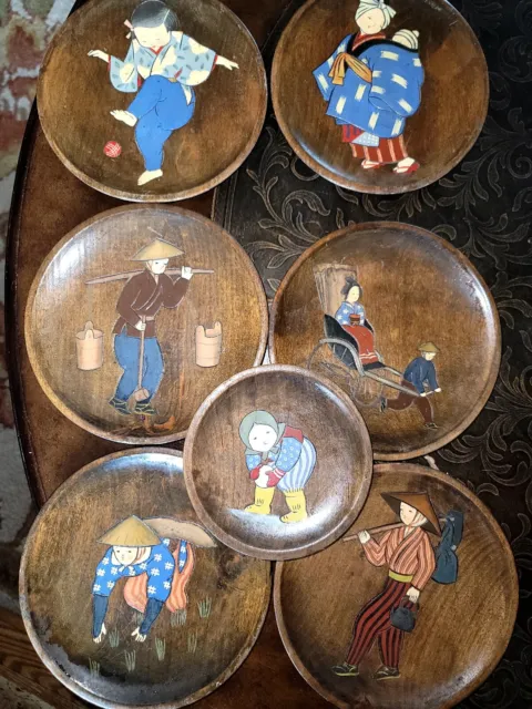 Vintage Japanese Asian Hand Painted Wood Wall Hanging Plate Set LOT Of 7 4.5”