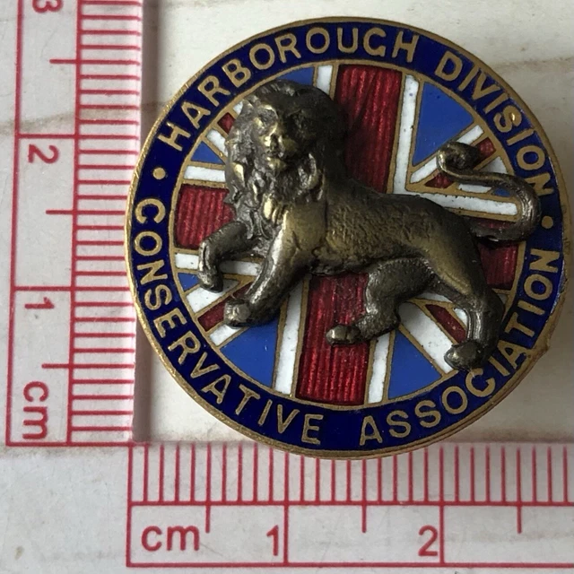 WW2 ERA HARBOROUGH Division Conservative Asc LION FLAG Enamel Lapel ...