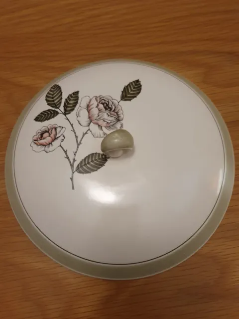 Vintage Crown Devon Fieldings Ivory Queen Ceramic Lid For Serving/Vegetable Dish