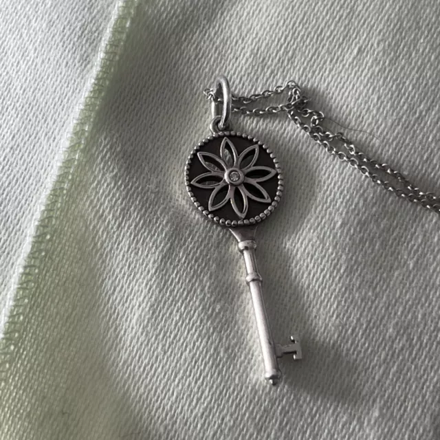 Tiffany & Co. Necklace Sterling Silver Small Daisy Key Diamond Pendant 20.5”