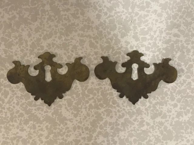 Antique 18th Century  Period Queen Anne/ Chippendale  Keyhole escutcheon!
