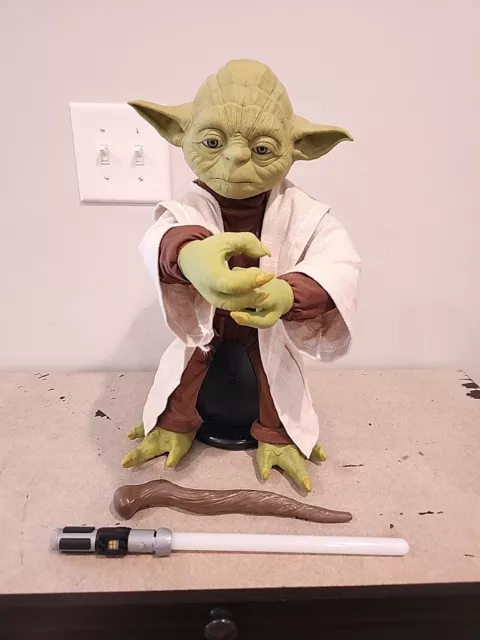 Star Wars Yoda Jedi Training Legendary Spin Master 16" Tall W/ Lightsaber & Cane