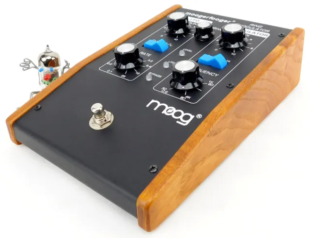 Moog Moogerfooger MF-102 Ring Modulator Synthesizer Pedal + Neuwertig + Garantie
