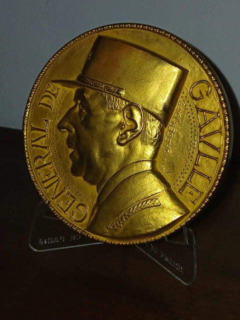 MÉDAILLE DU GÉNÉRAL de Gaulle en bronze doré à l’or EUR 60,00 - FR