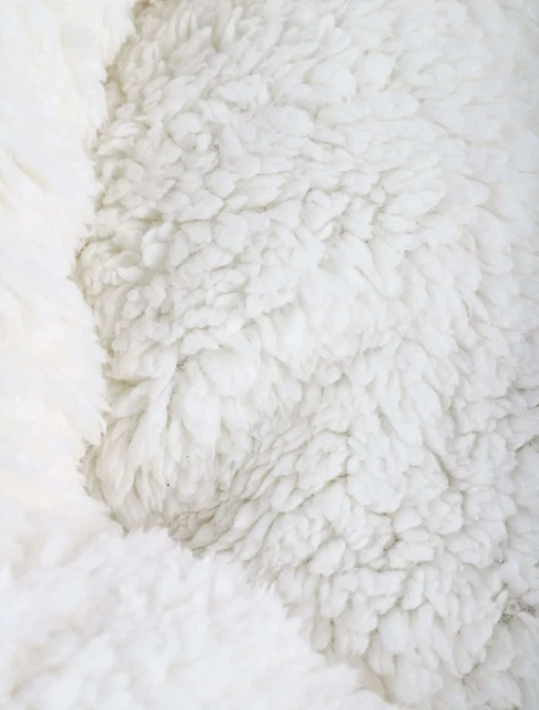 Donut Plush Pet Dog Cat Bed Fluffy Soft Warm Calming Bed Sleeping Kennel Nest 2