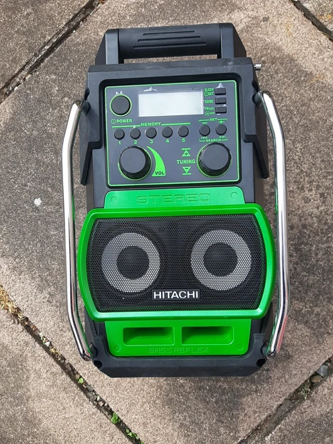 HITACHI PORTABLE TRIMODE Portable Combination TV Radio Tape £78.70