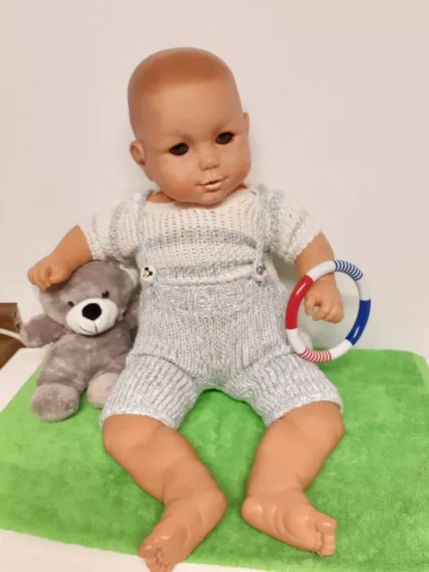 DDR große Babypuppe mit Schlafaugen 60 cm Stoffkörper Junge Puppe ARI Sonni Bigg