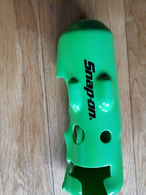 Image of Hitachi SV 12SA orbital sander on Amazon website