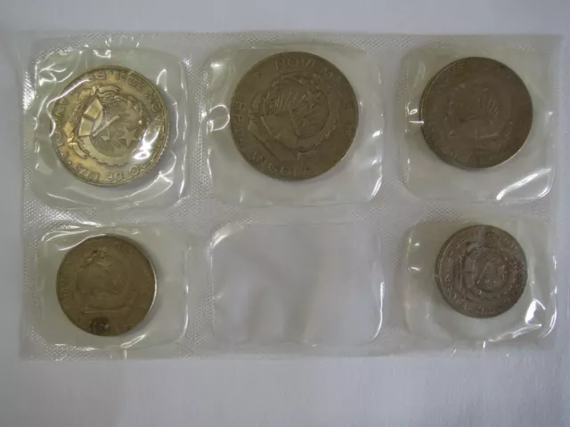 1975 - Angola - Uncirculated Coins - Mint Set