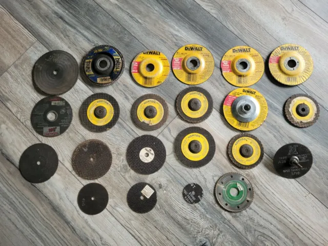 22 Dewalt, Norton, etc Metal Grinding Wheels Used