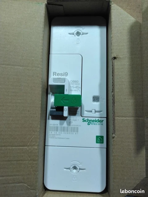 Distributeur Hydraulique Disjoncteur Différentiel Schneider 500mA Type S - 45A Monophasé 230V - 2 Pôles - Neuf Disjoncteur Legrand 2 A