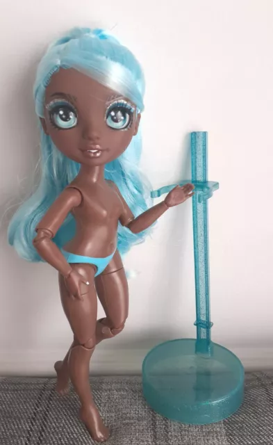 Rainbow High Doll. Robin Sterling Slumber Party. No Clothes just Stand. Fab!!