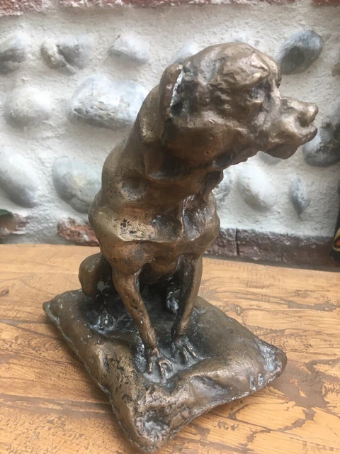 Tres Beau Bronze Animalier Doré  Chien A Belle Patine À Identifier