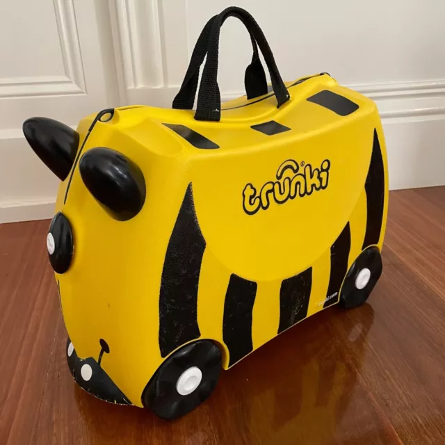 TRUNKI Ride-On Kids Suitcase Luggage Yellow Bumble Bee Carry On Bag Trolley