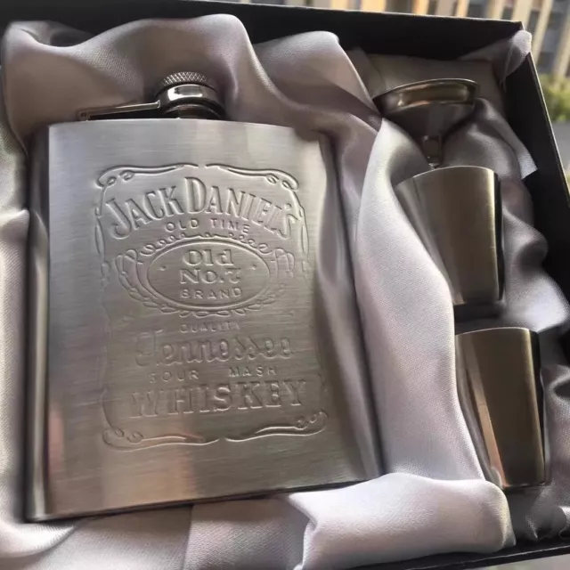 Jack Daniels Flachmann mit Aufsätzen