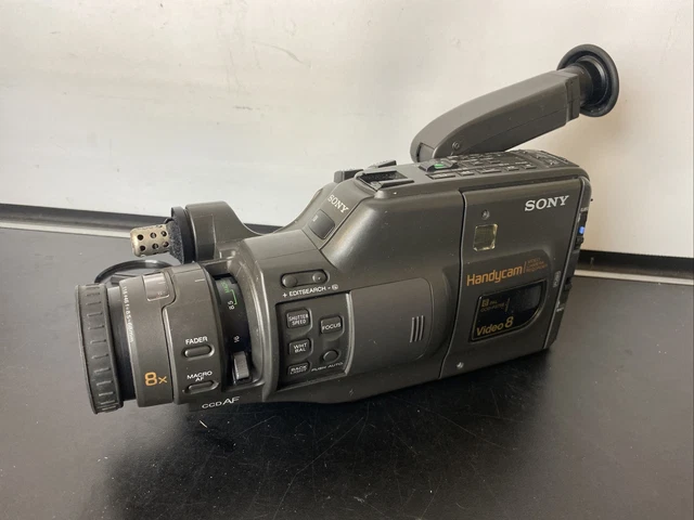 Sony CCD-F380E - Camescope Video8 Familiale De Poing | Saga 8mm
