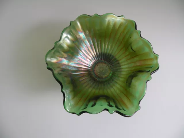 Vintage Fenton Stippled Rays Green Carnival Glass Bowl 6"