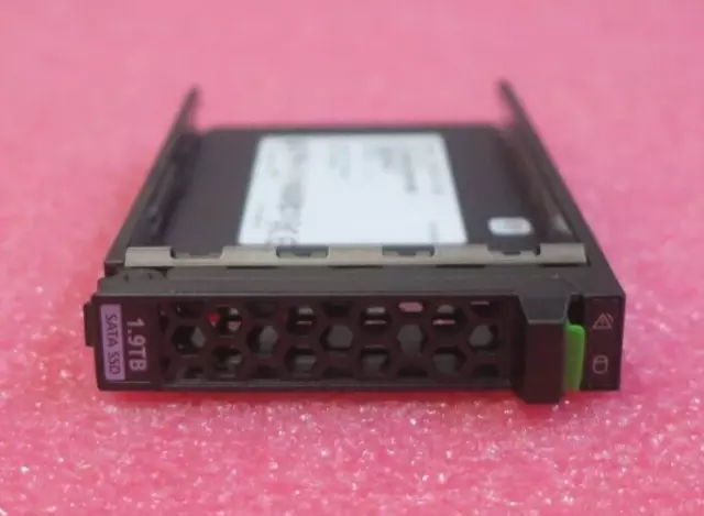 Fujitsu 1.92TB SATA 6G 2.5" RI Hot-Plug Solid State Drive SSD S26361-F5701-L192