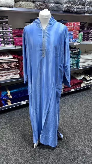 Marokkanisch gestreiftes islamisches Herrenkleid mit Kapuze/Jubba/Thobe/Djellaba/Kaftan. 2