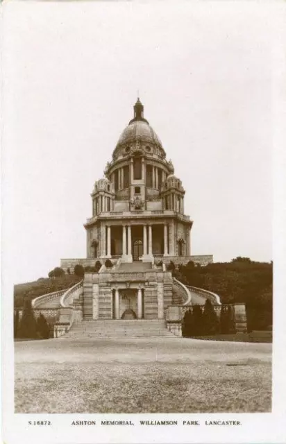 Real Photo Postcard Of The Ashton Memorial, Lancaster, Lancashire By Kingsway