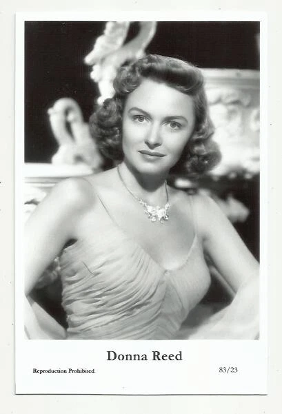 (Bx24) Donna Reed Swiftsure Photo Postcard (83/23) Filmstar Pin Up Glamor