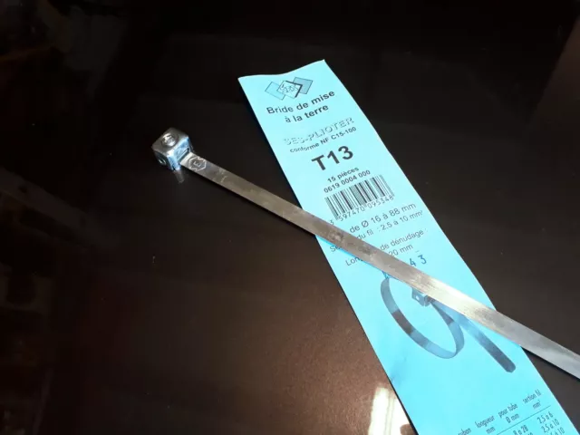 1 COLLIERS MISE A LA TERRE POUR CONDUITE DE 16 A 88mm AVEC CÂBLE DE 2.5 à 10mm2