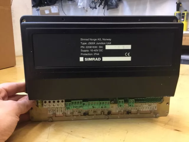 Simrad Robertson J300x 22081830 Autopilot Computer