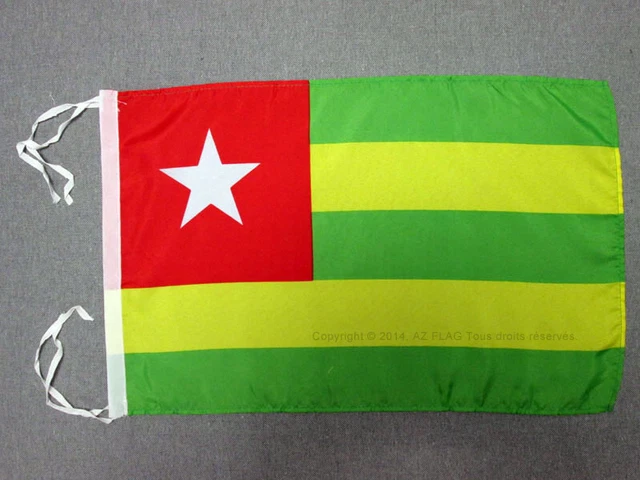 Drapeau Togo 60 X 90 Cm - Polyester Résistant - Coutures Renforcées - Œillets Métalliques - Pour Intérieur Et Extérieur - 13