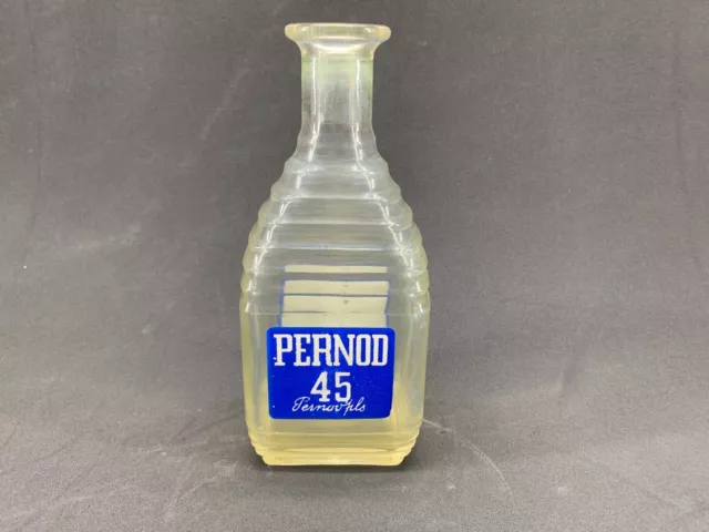 Carafe publicitaire en verre pour les pastis "Pernod" "45" et "51" en bon état