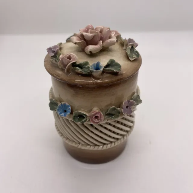 Vintage Visconti Mollica Capodimonte Ceramic Porcelain Woven Basket Trinket Box