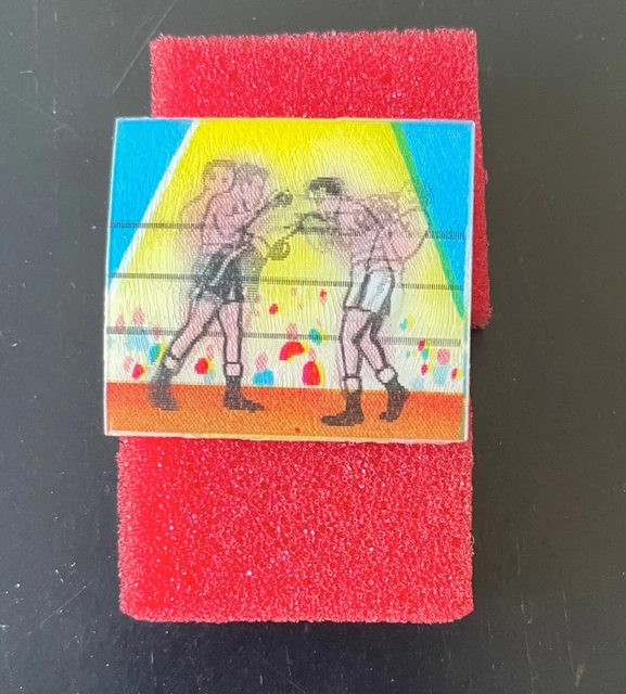 Boxing VariVue Dual Image Lenticular Pin