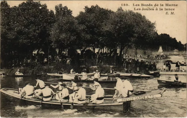 CPA NOGENT-sur-MARNE Les Bords de la Marne (65676)