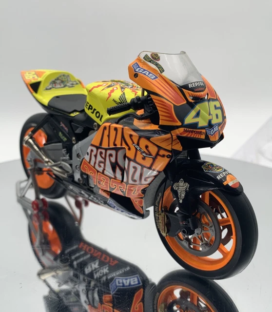 Moto 1/12 Minichamps Minichamps Honda RC211V Valentino Rossi Test Bike Noir 2002 – 1/12 – Modèle Collection Boîté
