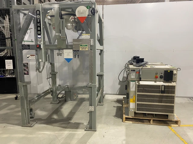 Roskam pick & place station with ABB Flexpicker IRB340 4 axis robot