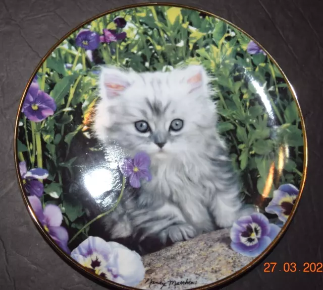 VTG, FRANKLIN MINT HEIRLOM "Purrfert Pose," Decorative Plate (8" dia.) Pre-Owned