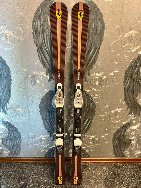 FERRARI Ski, Slalom Carver mit Bindung, nur 1 Tag gefahren, von Privat