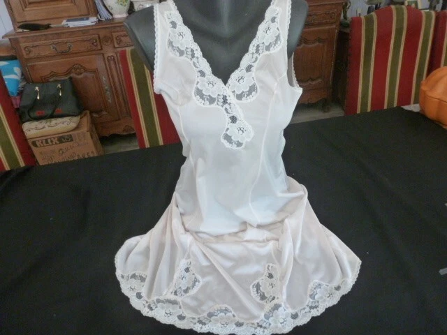 Combinaison Vintage Dentelle Femme Taille 42 - Fond De Robe Blanc Cassé