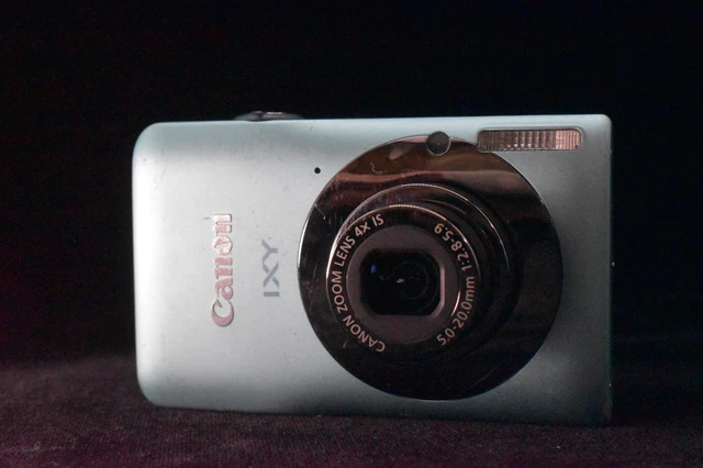 □美品□ キャノン Canon IXY 150 PC2197 レッド