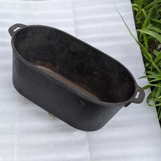Antique Large Cast Iron Footed Oval  Roaster Deep Fryer Ham  Boiler Gate Marked