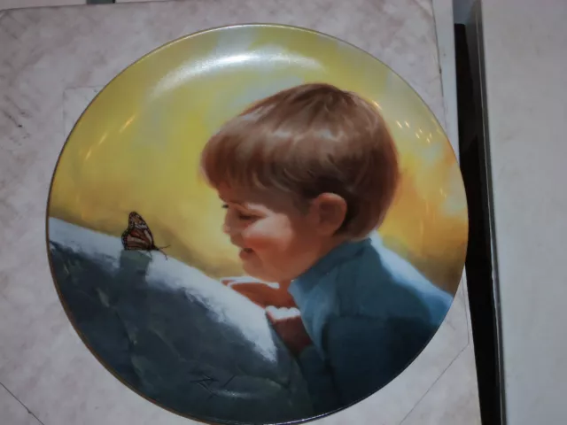 Pemberton Plate Special Moments Sunny Surprise Butterfly