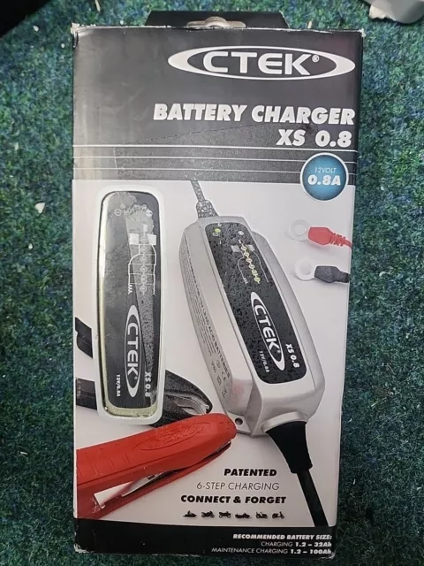 New CTEK XS 0.8 12V Motorbike Battery Smart Charger & Conditioner (TATTY BOX)