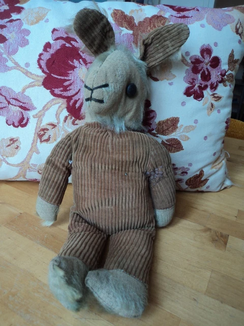Ancien Lapin En Peluche - Doux Et Mignon - Objet De Collection