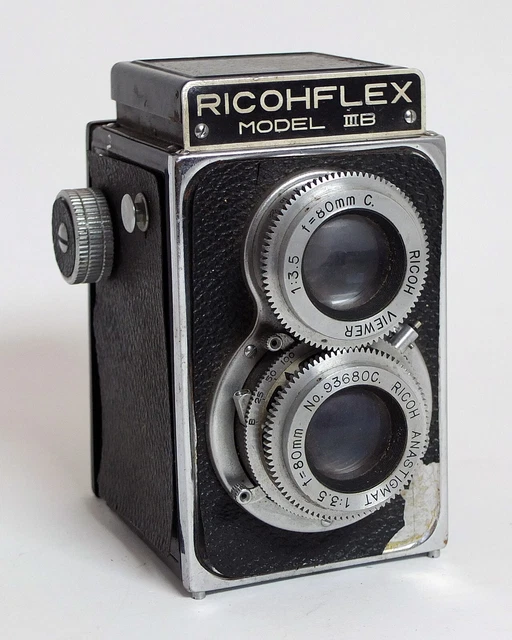 Ricohflex Model IIIB 80mm 1:3.5 Lens TLR Medium Format Film Camera Vintage As Is