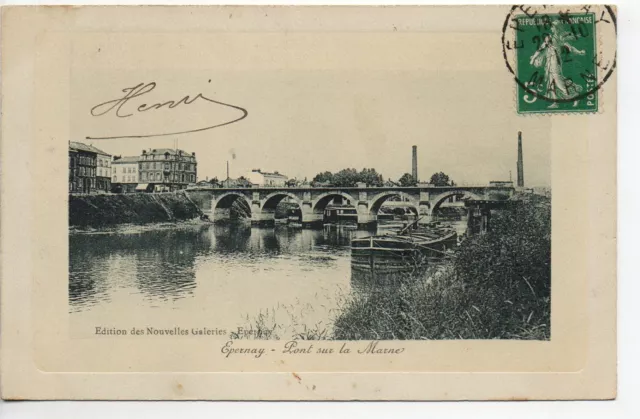 EPERNAY - Marne - CPA 51 - Péniches - bords de Marne - pont