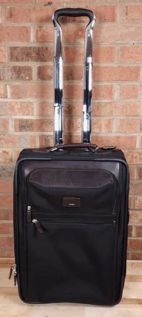 Tumi International Rolling CarryOn Expandable 22" Suitcase Leather Nylon 24020DB