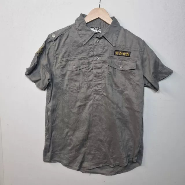 Camicia verde con clearance toppe